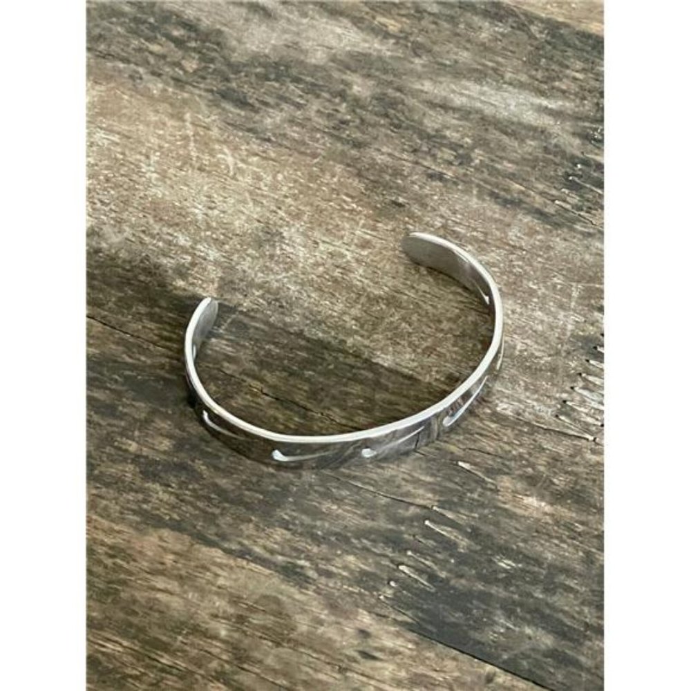 New Mens Nike Swoosh Logo Silver Bangle Wrist Bracelet One Size Fits All - Picture 2 of 6
